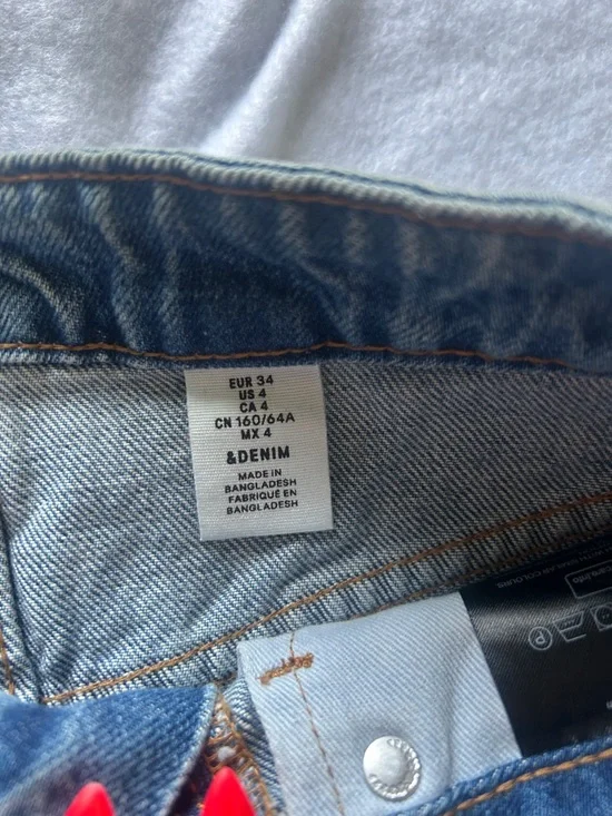 H&M Blue Distressed Denim Pencil Skirt - Picture 3 of 8